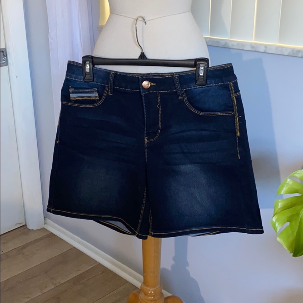 THORN SHORTS